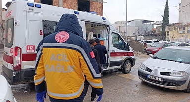 Bıçaklı kavgada yaralandı!