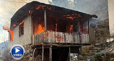Cami lojmanında çıkan yangın korkuttu!