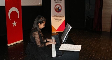 Çocuklara yönelik piyano dinletisi düzenlendi 