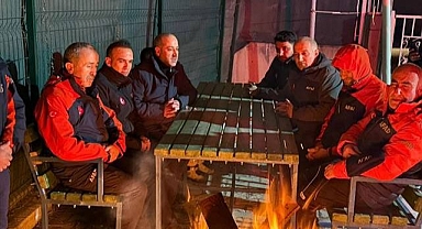 Depremlerde hayatını kaybedenler unutulmadı 