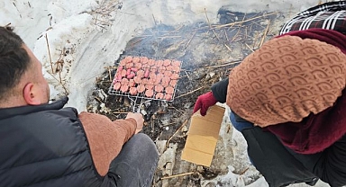 Donan göl üzerinde keyif çattılar