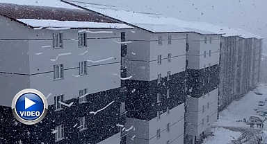 Düşen kar kütleleri görsel şölen sundu