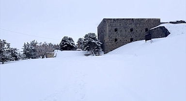 Ecdat yadigarı Aziziye Tabyaları karla kaplandı