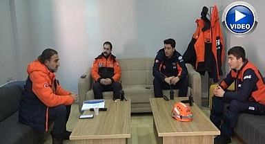 Enkazdan umuda uzanan sesler