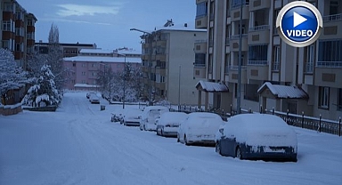 Erzurum beyaza büründü! 775 köy yolu ulaşıma kapandı   