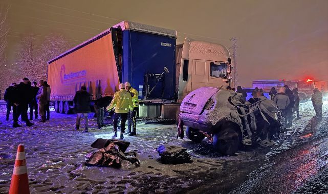 Erzurum'da 4 kişinin öldüğü kazaya ilişkin gözaltına alınan tır sürücüsü serbest bırakıldı