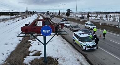 Erzurum’da hurda araçlarla trafik uyarısı