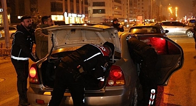 Erzurum’da kar altında huzur nöbeti