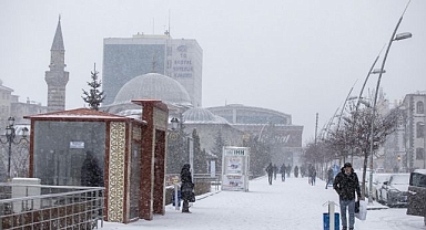Erzurum'da kar tatili: 3 İlçede eğitime 1 gün ara