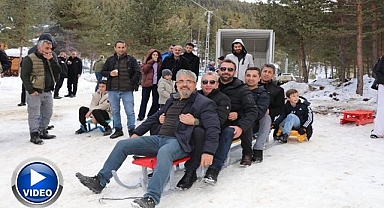 Erzurum'da kızaklarla kıyasıya yarış