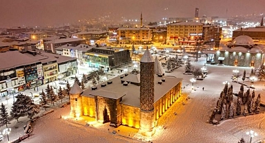 Erzurum'da manevi geceye davet