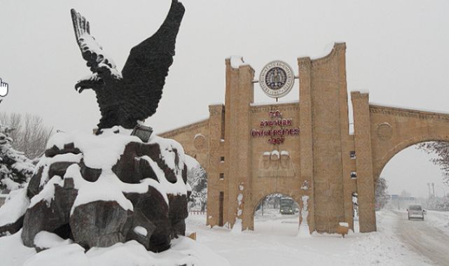 Erzurum'da üniversiteler de tatil edildi!