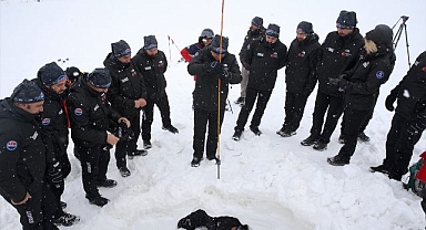 Erzurum'un gönüllü arama kurtarma ekipleri...