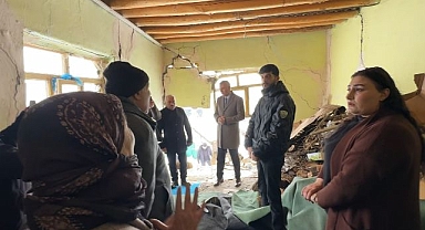 Evi çöken yaşlı kadına kol kanat gerdiler