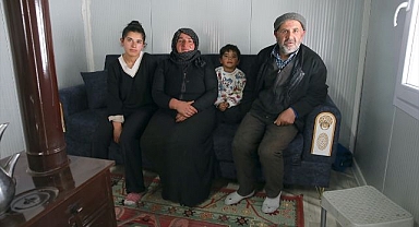 Evleri yaşanmaz halde olan aileler sıcak yuvalarına kavuştular 