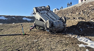 Feci kaza şarampole yuvarlandı, yaralılar var