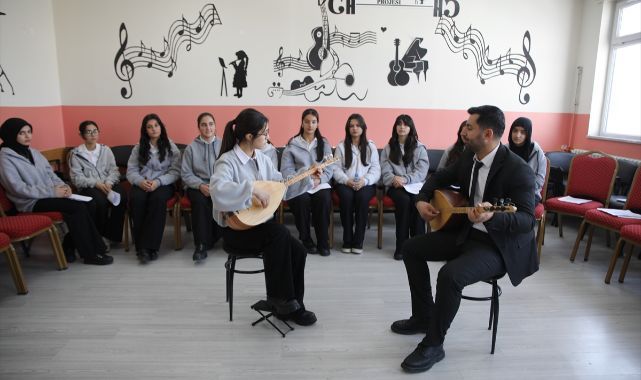 Her Öğrenci Bir Enstrüman projesiyle öğrenciler müzikle buluştu