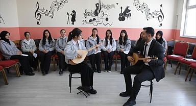 Her Öğrenci Bir Enstrüman projesiyle öğrenciler müzikle buluştu