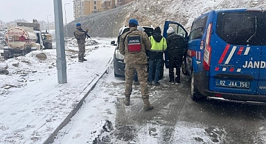 Jandarma vatandaşın güvenliği için nöbette