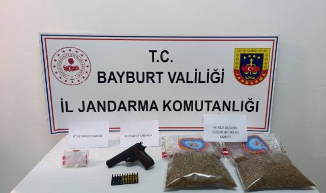 Jandarmadan uyuşturucu tacirlerine operasyon 