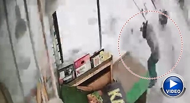 Kar kütlesinden şans eseri kurtuldu 