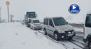 Kar ve tipi ulaşımı aksatıyor