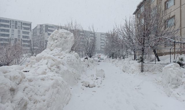 Kar yağışı yeniden etkili olmaya başladı