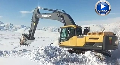 Karla mücadele çalışmaları aralıksız sürüyor   