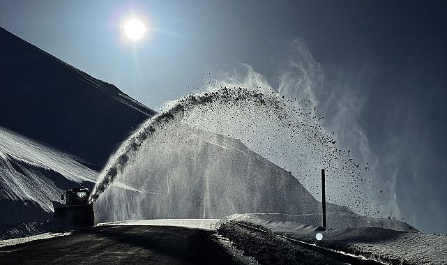 Karla mücadele çalışmaları sürüyor