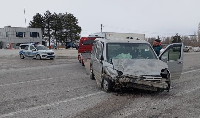 Kaza sonrası araçlar hurdaya döndü!