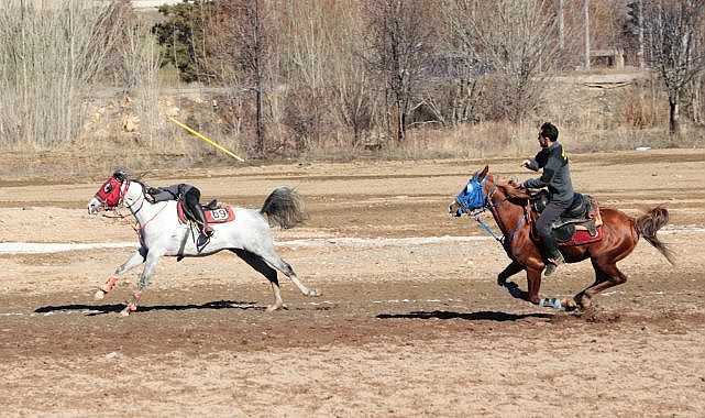 Kentin kurtuluşuna özel cirit gösterisi