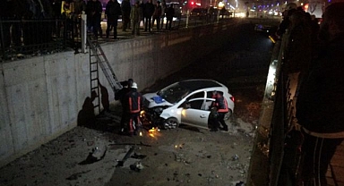 Kontrolden çıkan araç sulama kanalına uçtu!