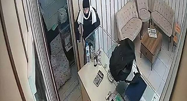 Kuyumcuyu soymaya çalıştılar, tutuklandılar!
