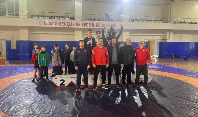 Madalyaları silip süpürdüler