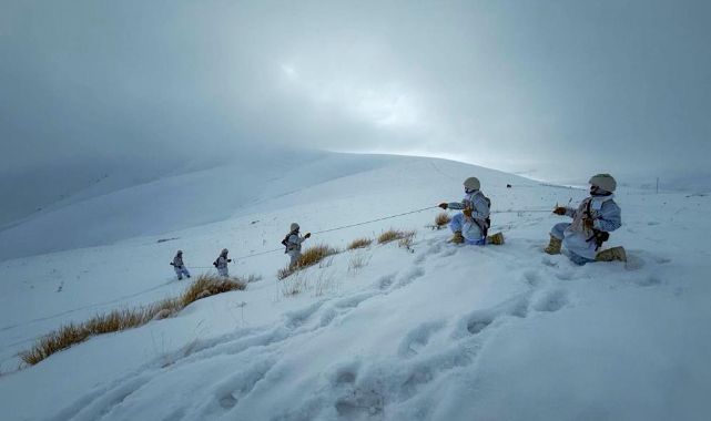 Mehmetçik vatan nöbetinde...
