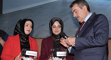 Milli Eğitim Bakanı Tekin, Erzurum'da Sosyal Konut Dağıtım Programı'nda konuştu