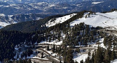 Yüksek kesimler karla kaplandı