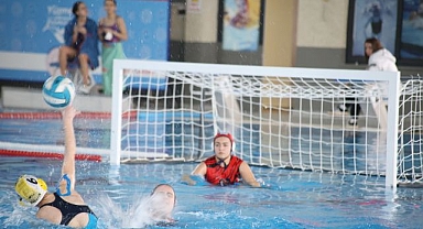 Suda nefes kesen mücadele