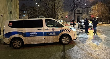 Taksinin çarptığı yaya ağır yaralandı