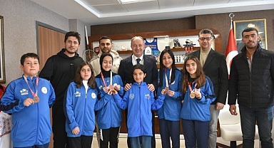 Tekmanlı minik eskrimcilerden başarılı sonuçlar   