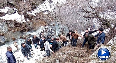 Uçuruma yuvarlanan araçta can pazarı: 3 ölü, 5 yaralı 