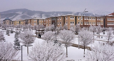 Üniversitede eğitime kar engeli