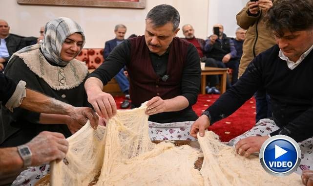 Vali Çiftçi asırlık tel helvası geleneğinde...