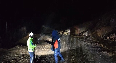 Yağışlar heyelanı getirdi: Evler tahliye edildi