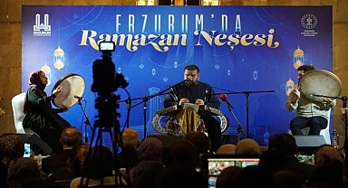 Yakutiye Medresesi santurun zarif nağmeleriyle yankılandı 