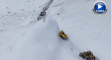 Yerleşim yerlerine ulaşım yok, yollar kapalı!