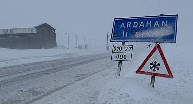 Yüzlerce köy yolu ulaşıma kapandı!
