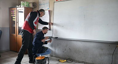 210 köy okulunun tadilatını yaptılar