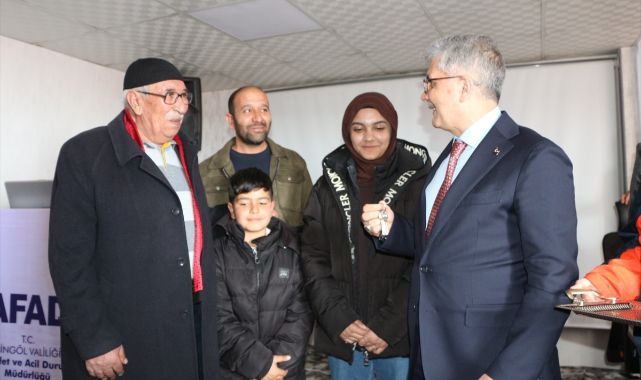 230 konut için kura çekildi