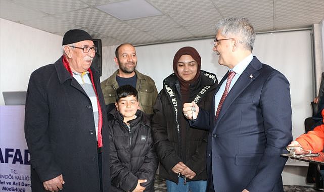 230 konut için kura çekildi